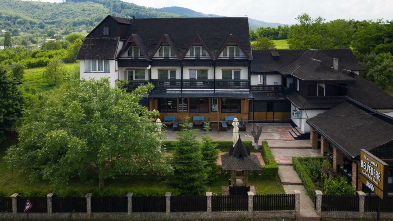 Pensiunea Belvedere Targu Neamt Exterior photo